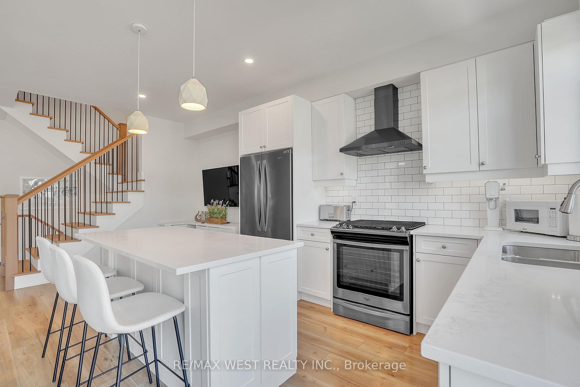 Photo 5 of 197 Yellow Birch Crescent, Blue Mountains — HOMEH