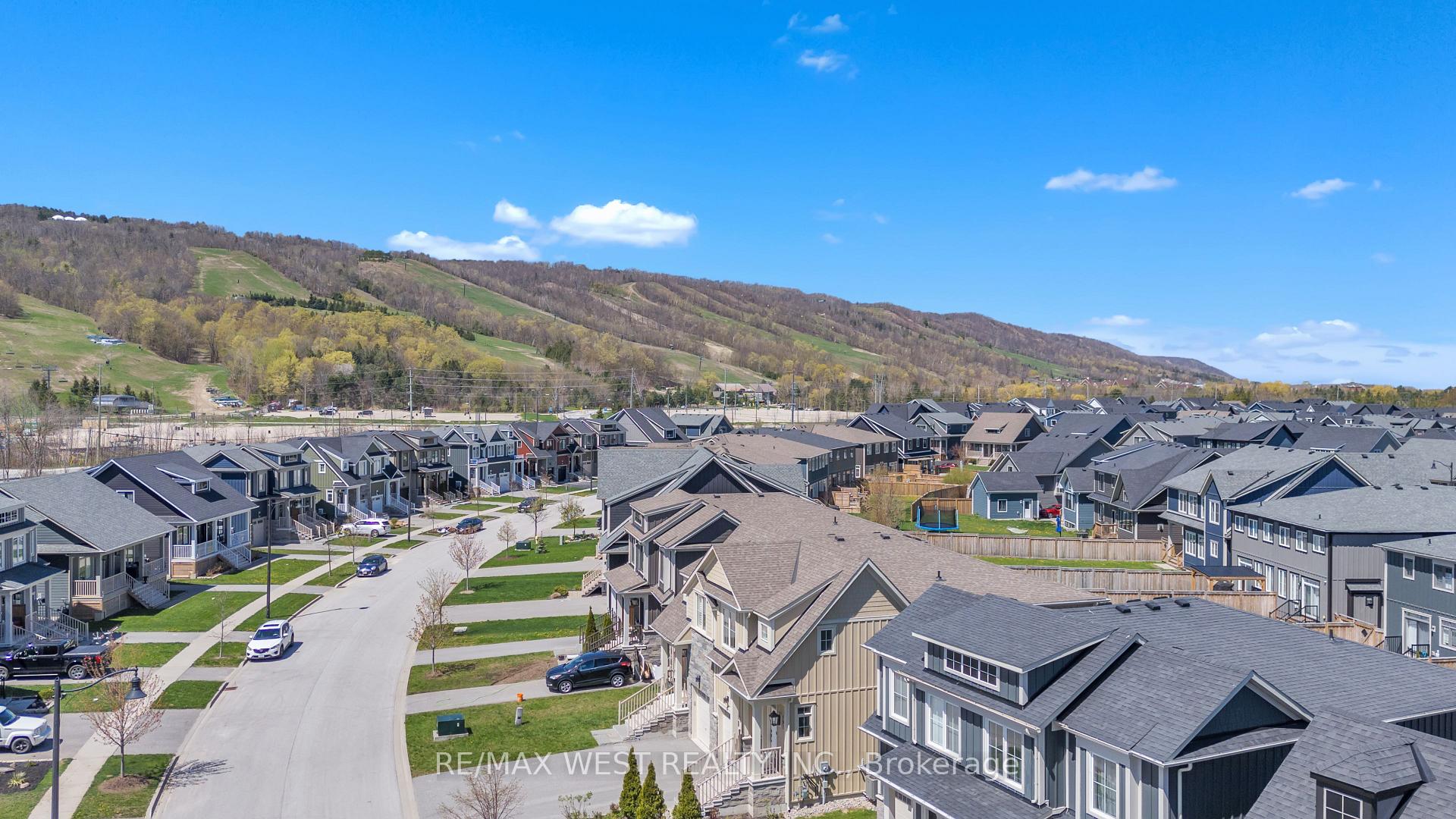 Photo 17 of 197 Yellow Birch Crescent, Blue Mountains — HOMEH