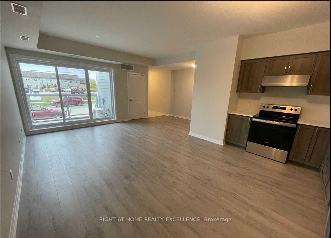 Photo 5 of 116 Seabrook Drive, Kitchener — HOMEH