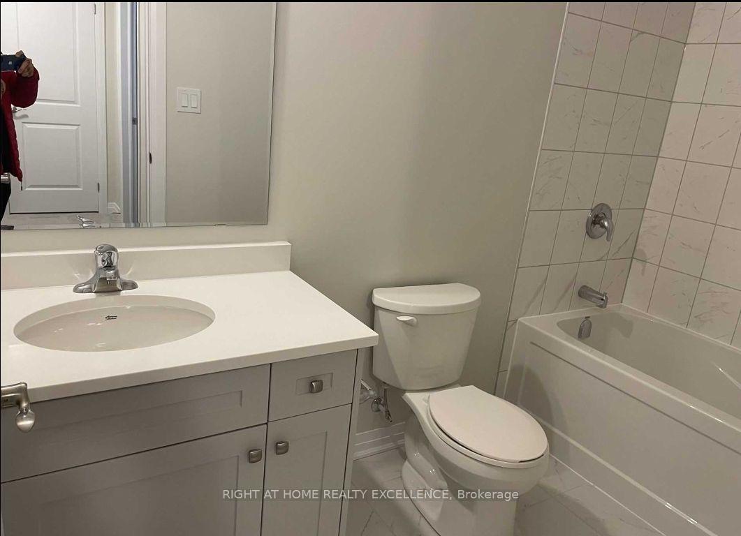 Photo 10 of 116 Seabrook Drive, Kitchener — HOMEH