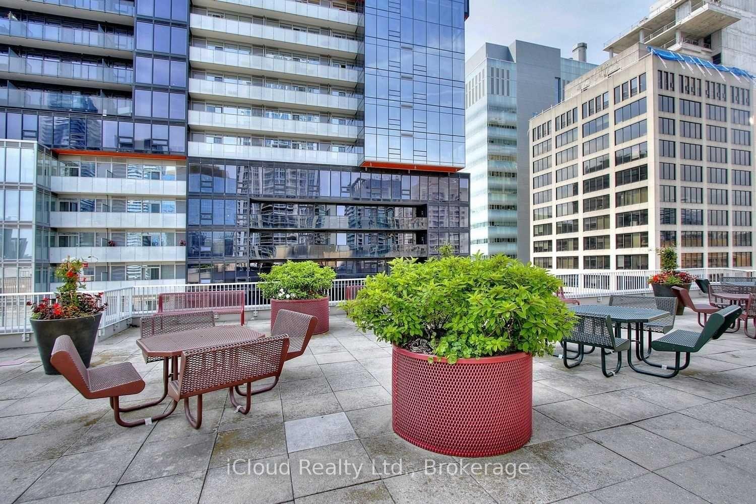 Photo 10 of Unit 520, 711 Bay Street, Toronto, Bay Street Corridor — HOMEH