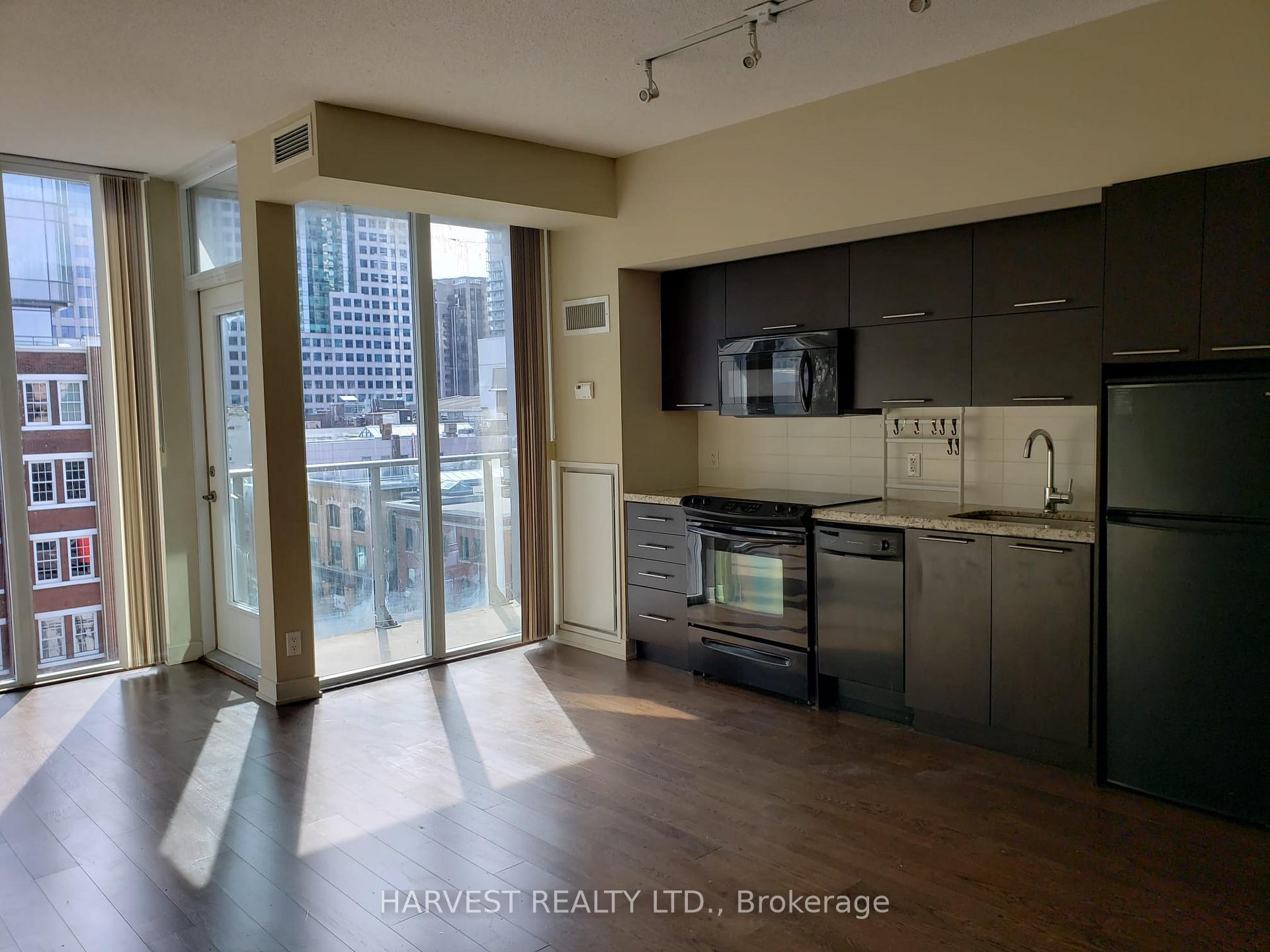 Photo 4 of Unit 708, 21 Nelson Street, Toronto, Waterfront Communities — HOMEH
