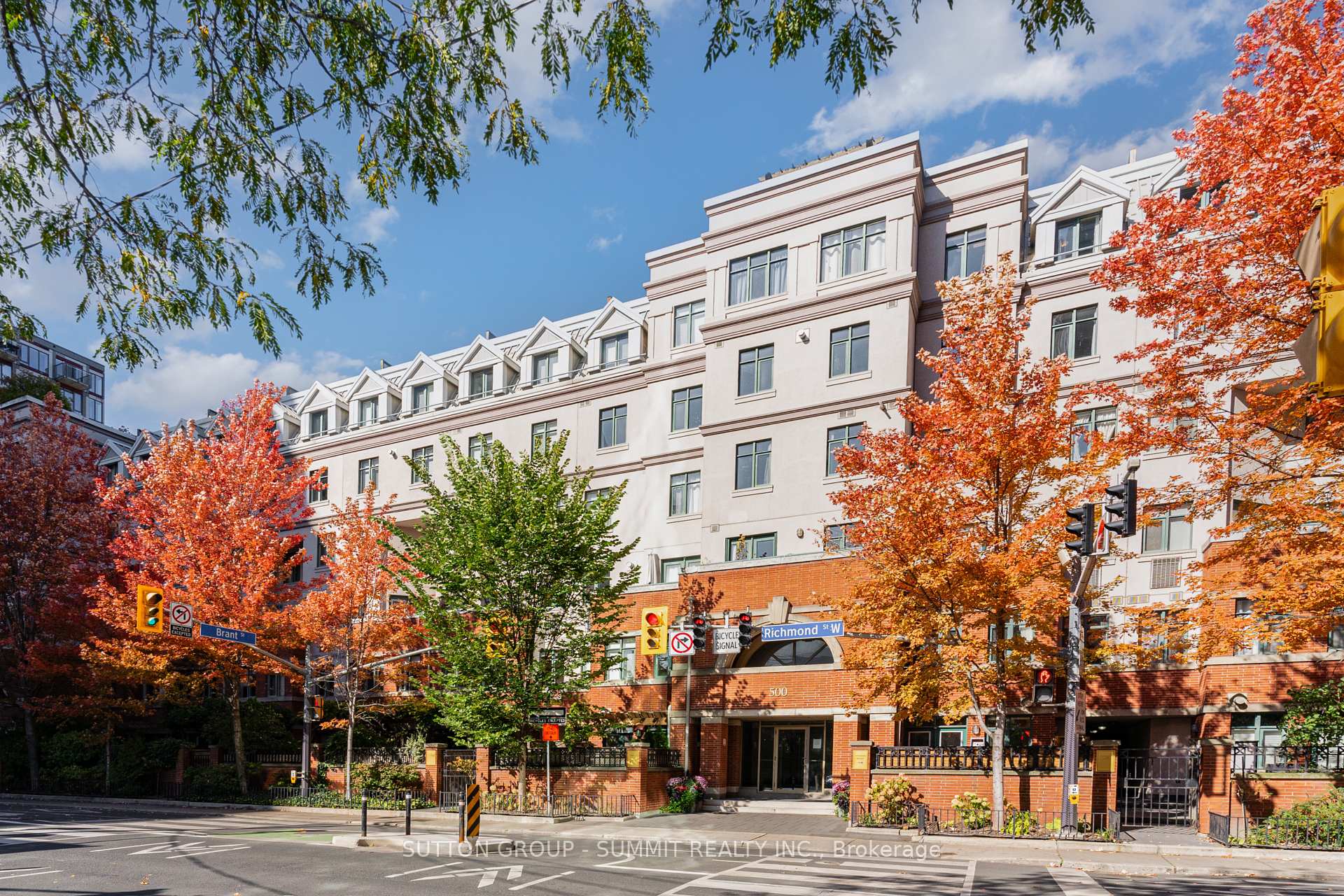 Front of Unit PH36, 500 Richmond Street W