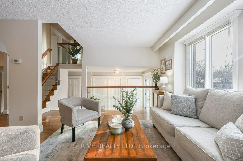 Photo 9 of 11 Lorraine Court, Clarington, Bowmanville — HOMEH