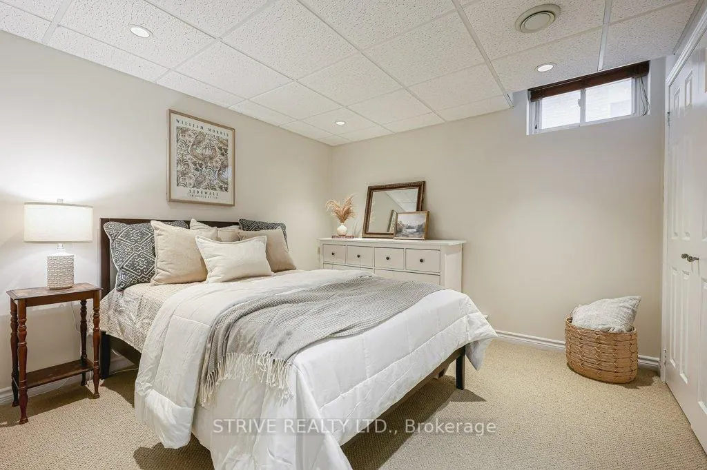 Photo 30 of 11 Lorraine Court, Clarington, Bowmanville — HOMEH