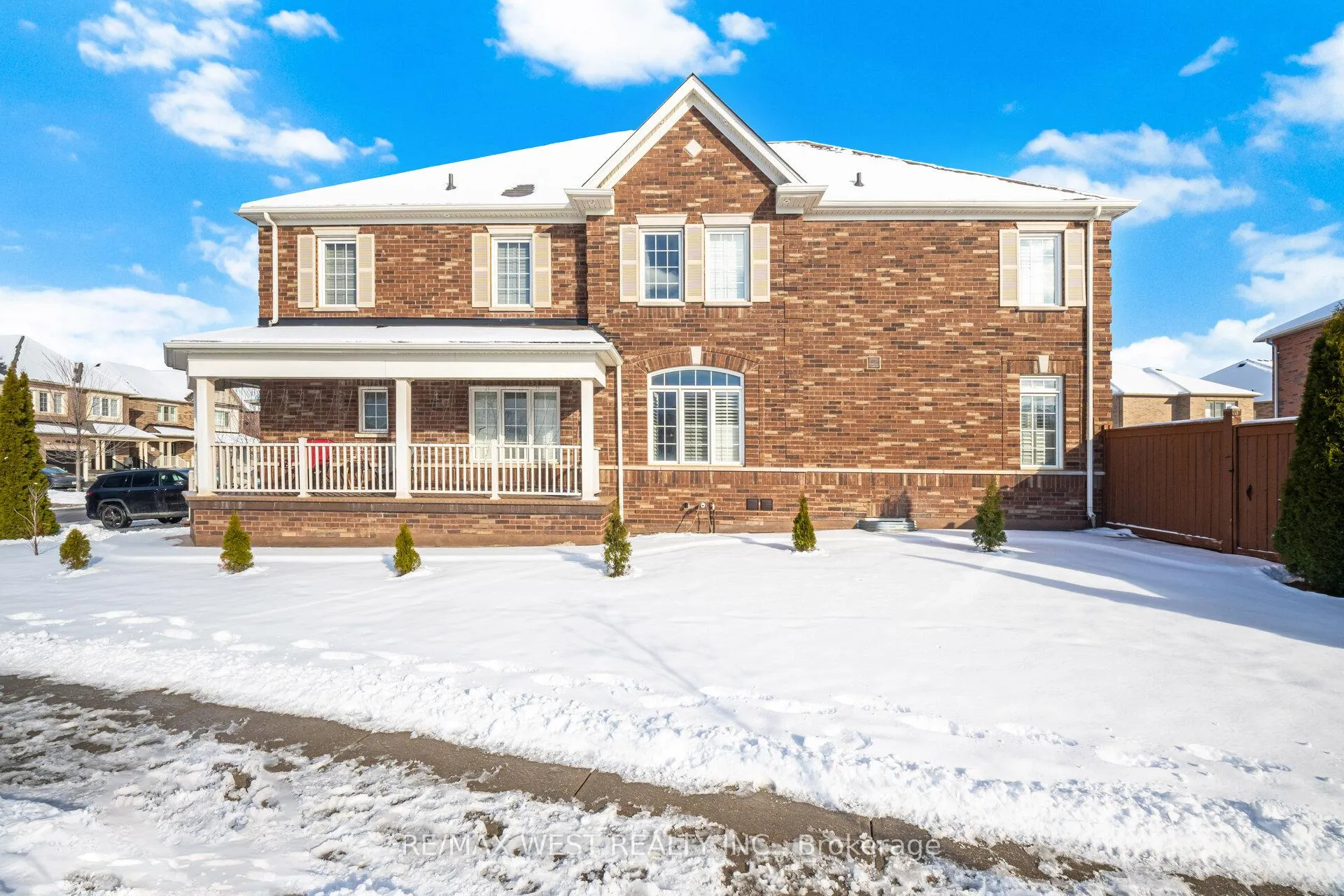 Photo 4 of 65 Elwin Road, Brampton, Credit Valley — HOMEH