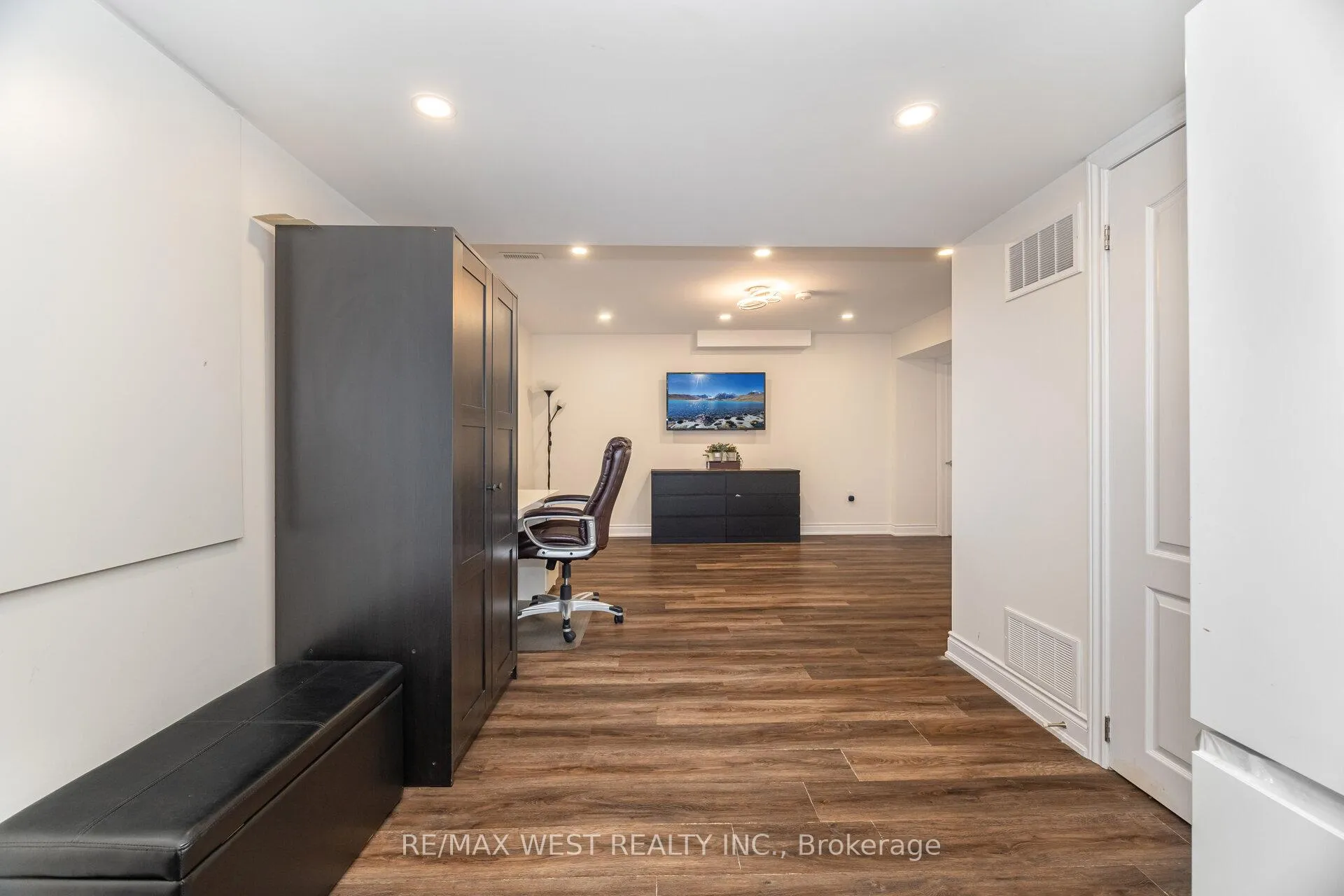 Photo 18 of 65 Elwin Road, Brampton, Credit Valley — HOMEH