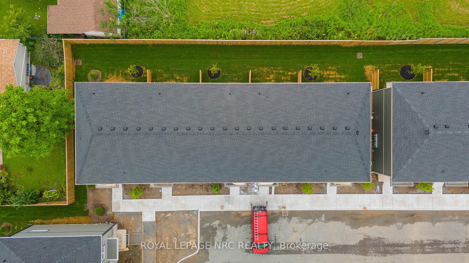 Photo 3 of Unit 26, 121A Moffatt Street, St. Catharines, Oakdale — HOMEH