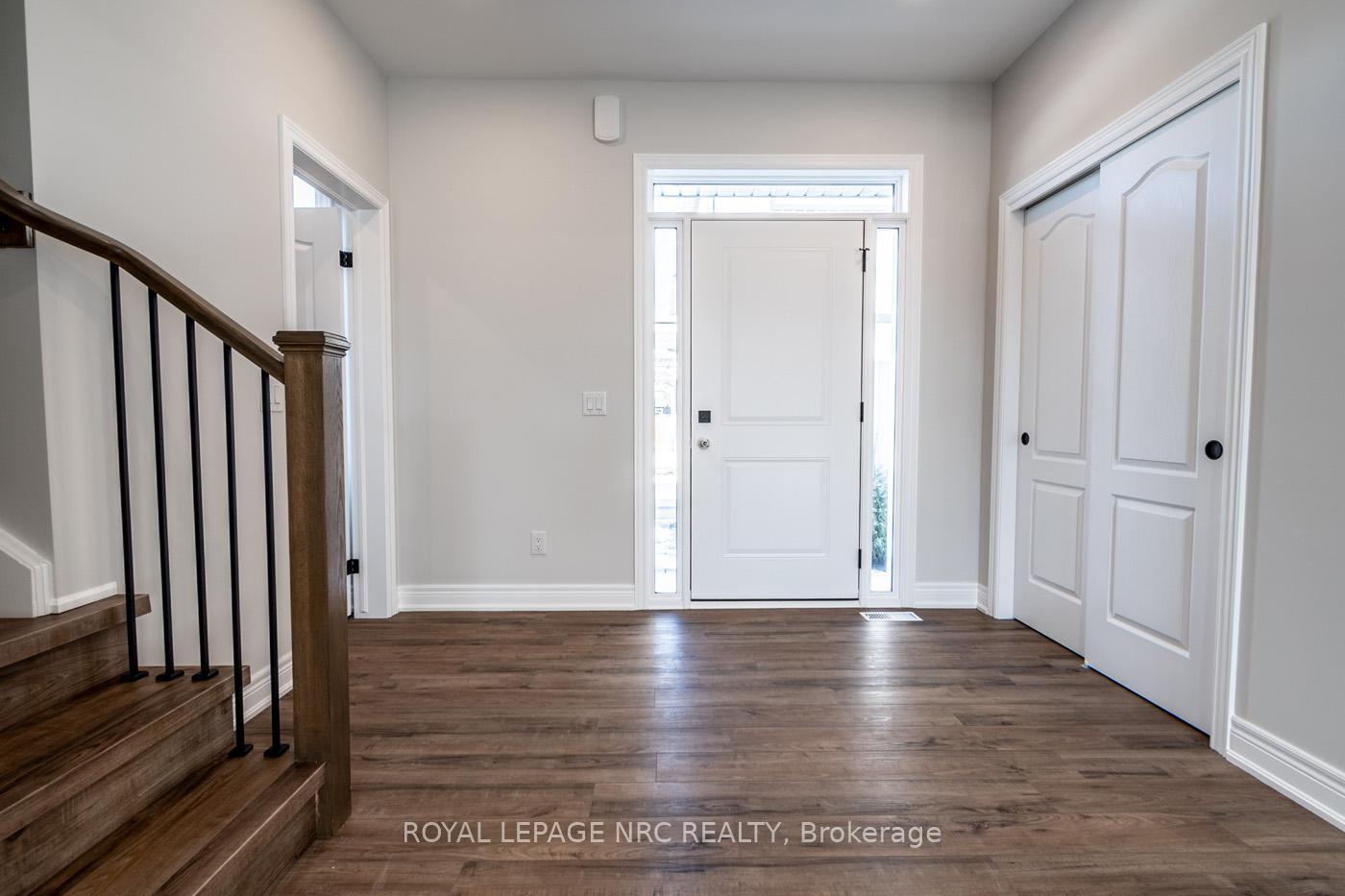 Photo 4 of Unit 26, 121A Moffatt Street, St. Catharines, Oakdale — HOMEH