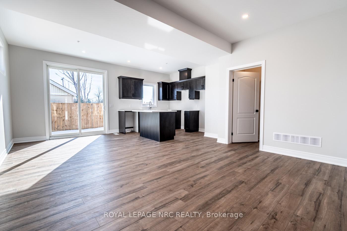 Photo 9 of Unit 26, 121A Moffatt Street, St. Catharines, Oakdale — HOMEH