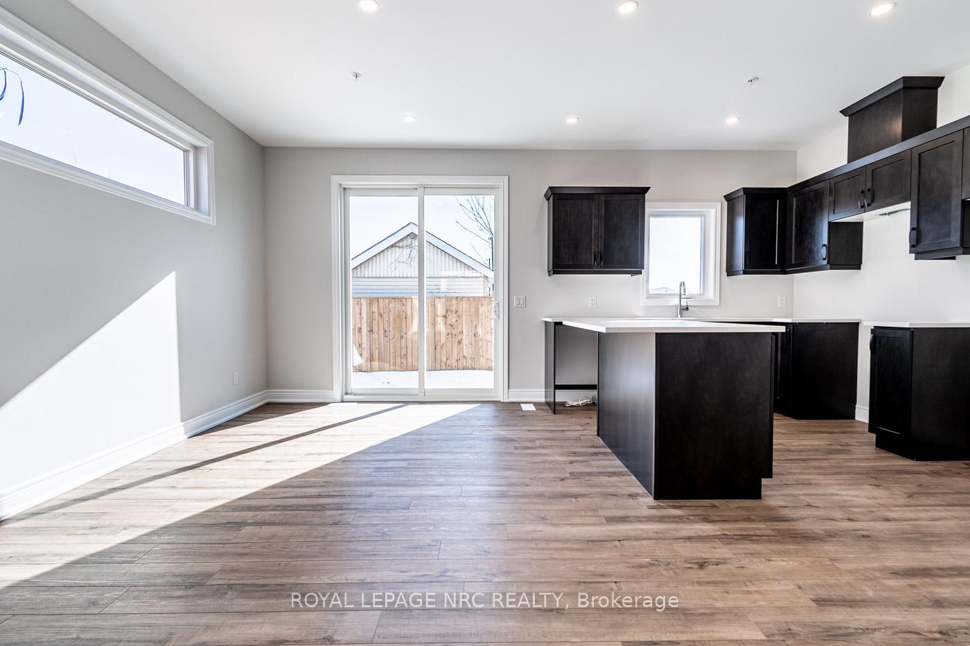 Photo 10 of Unit 26, 121A Moffatt Street, St. Catharines, Oakdale — HOMEH
