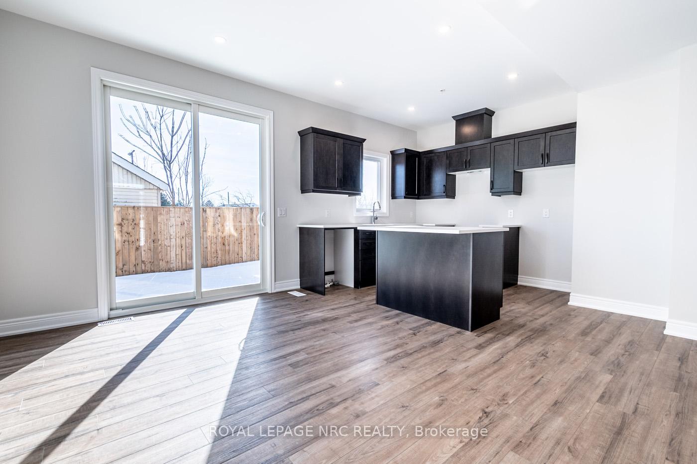 Photo 11 of Unit 26, 121A Moffatt Street, St. Catharines, Oakdale — HOMEH