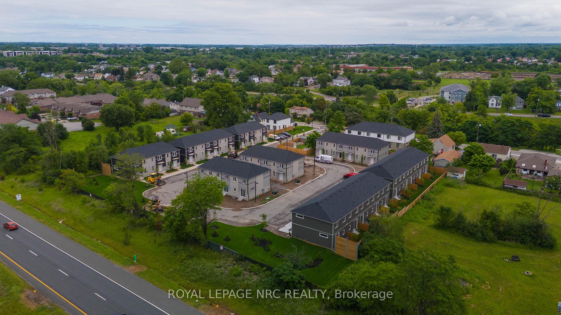 Photo 36 of Unit 26, 121A Moffatt Street, St. Catharines, Oakdale — HOMEH