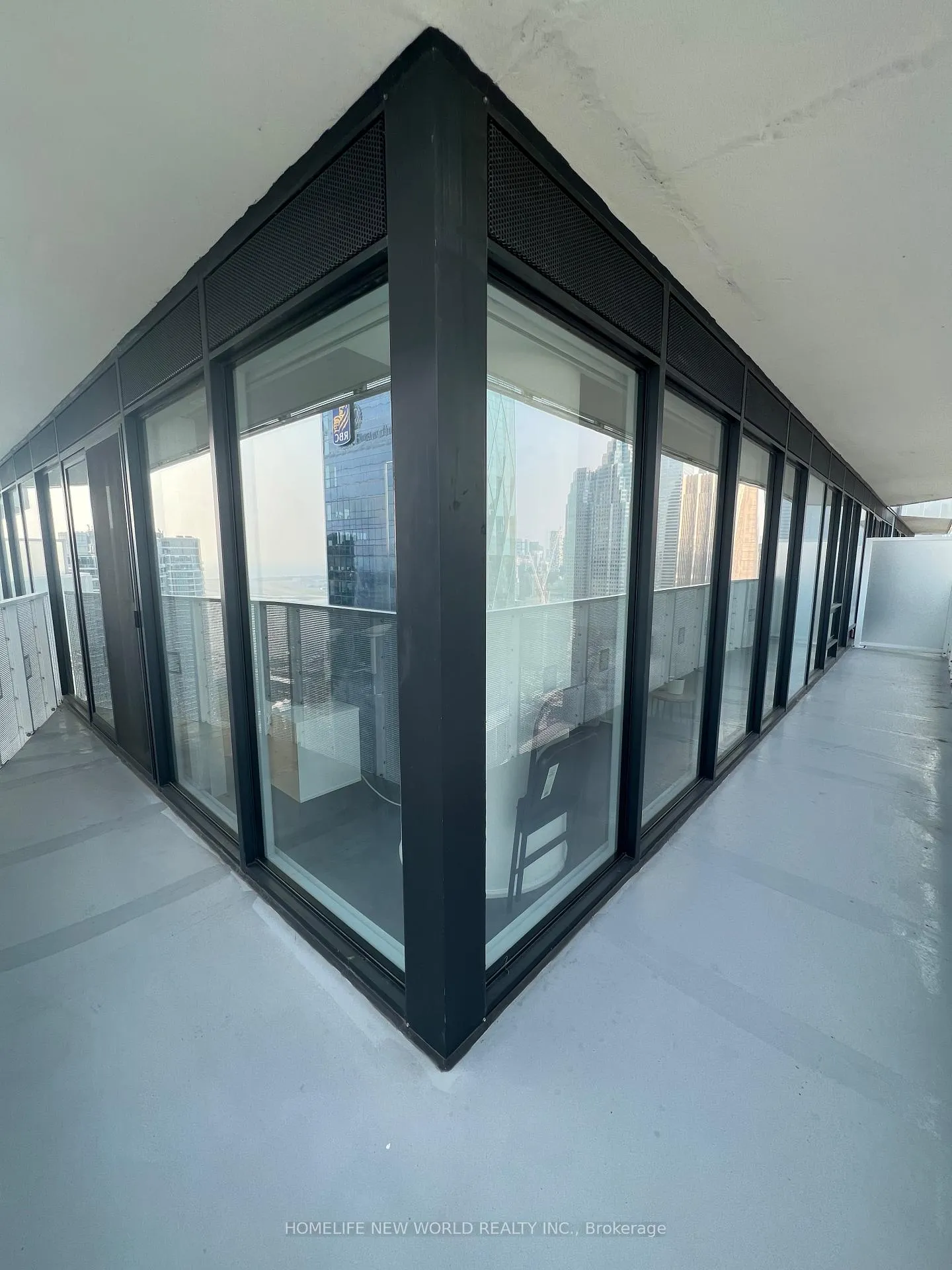 Photo 14 of Unit 3707, 88 Harbour Street, Toronto, Waterfront Communities — HOMEH