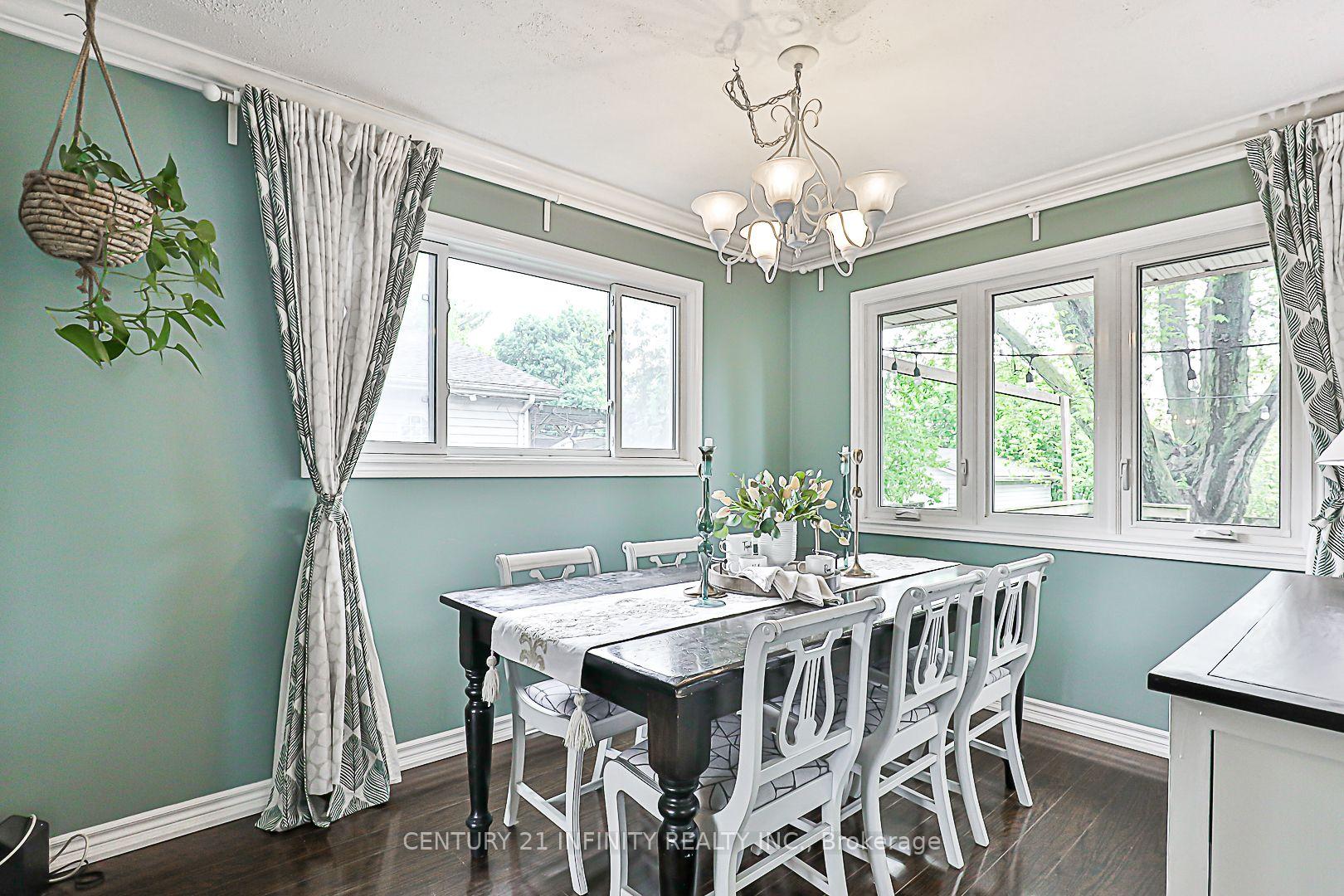 Photo 13 of 129 Admiral Road, Ajax, South East — HOMEH