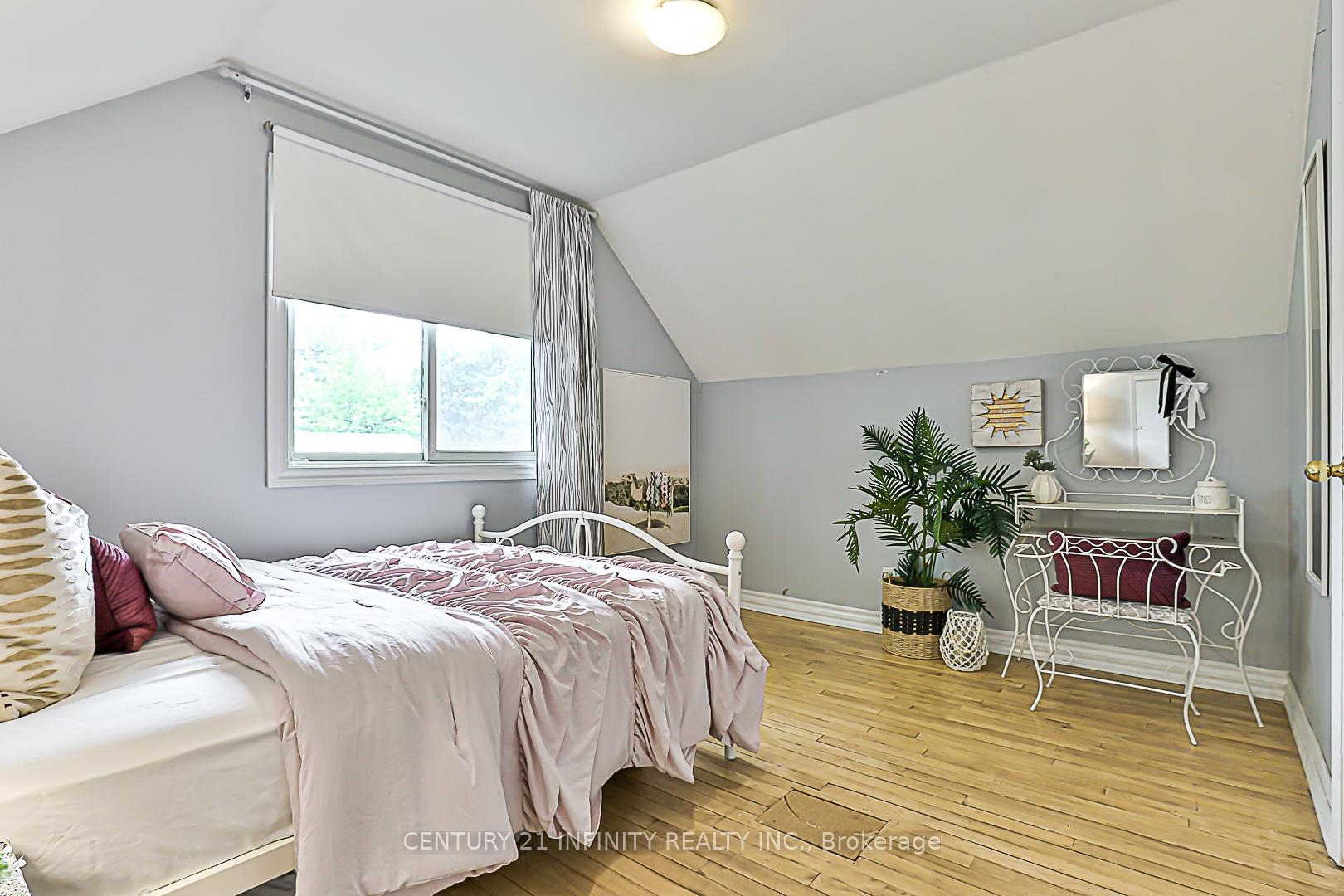 Photo 27 of 129 Admiral Road, Ajax, South East — HOMEH