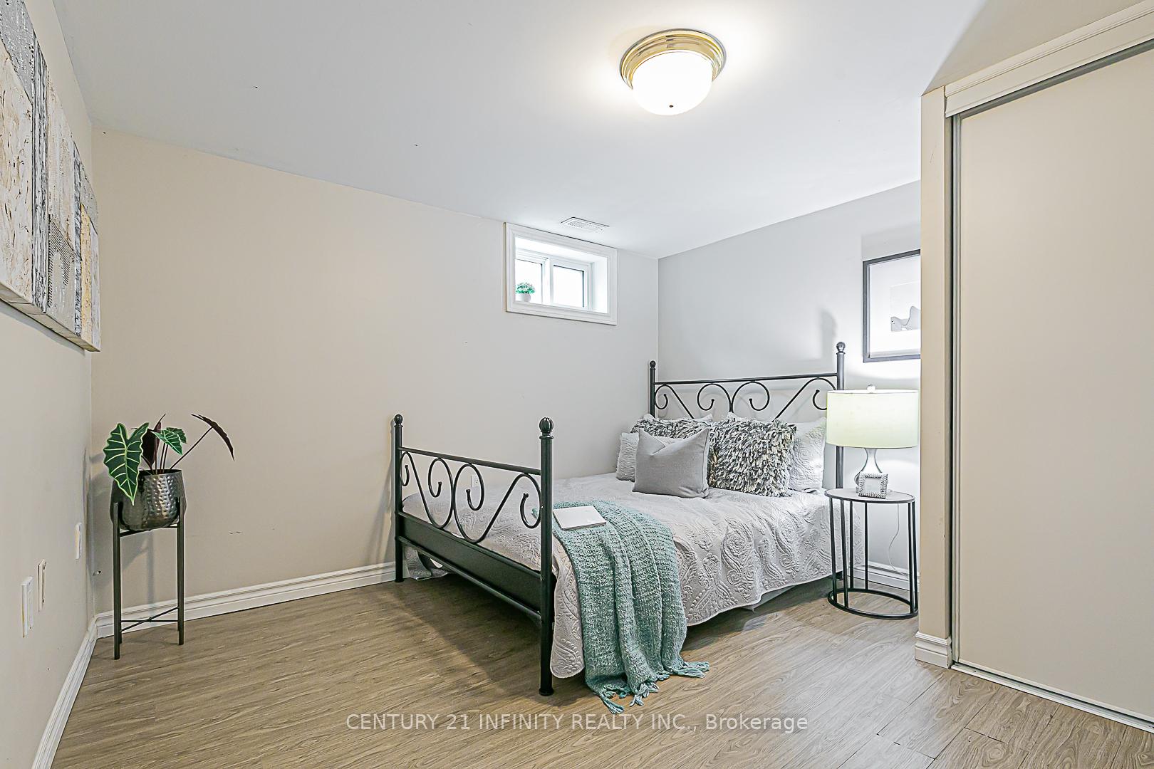 Photo 41 of 129 Admiral Road, Ajax, South East — HOMEH