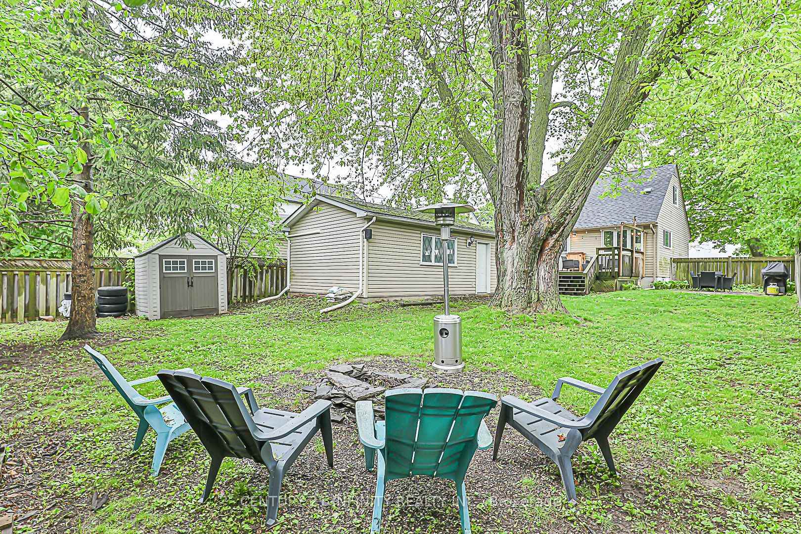 Photo 40 of 129 Admiral Road, Ajax, South East — HOMEH