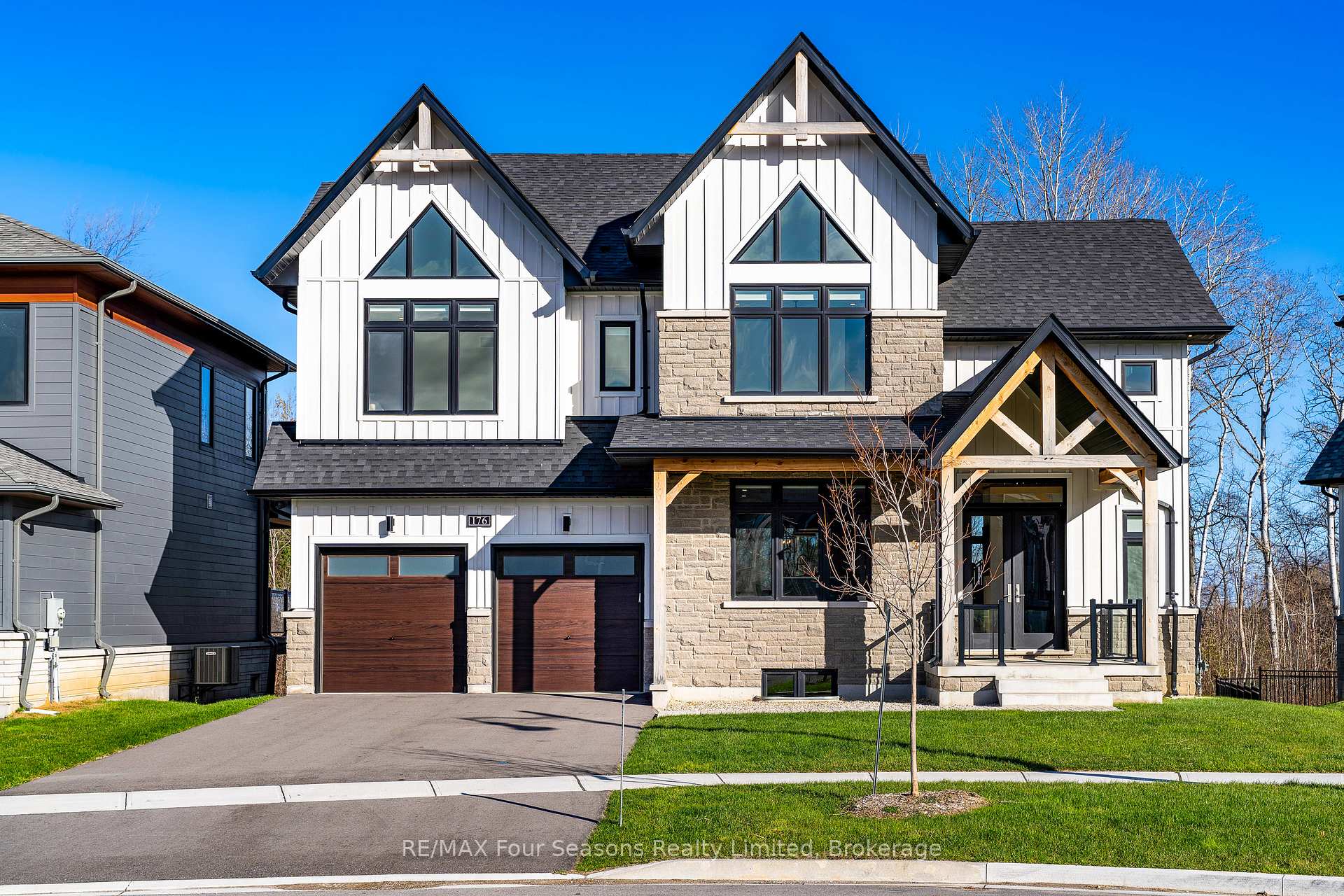 Front of 176 Springside Crescent