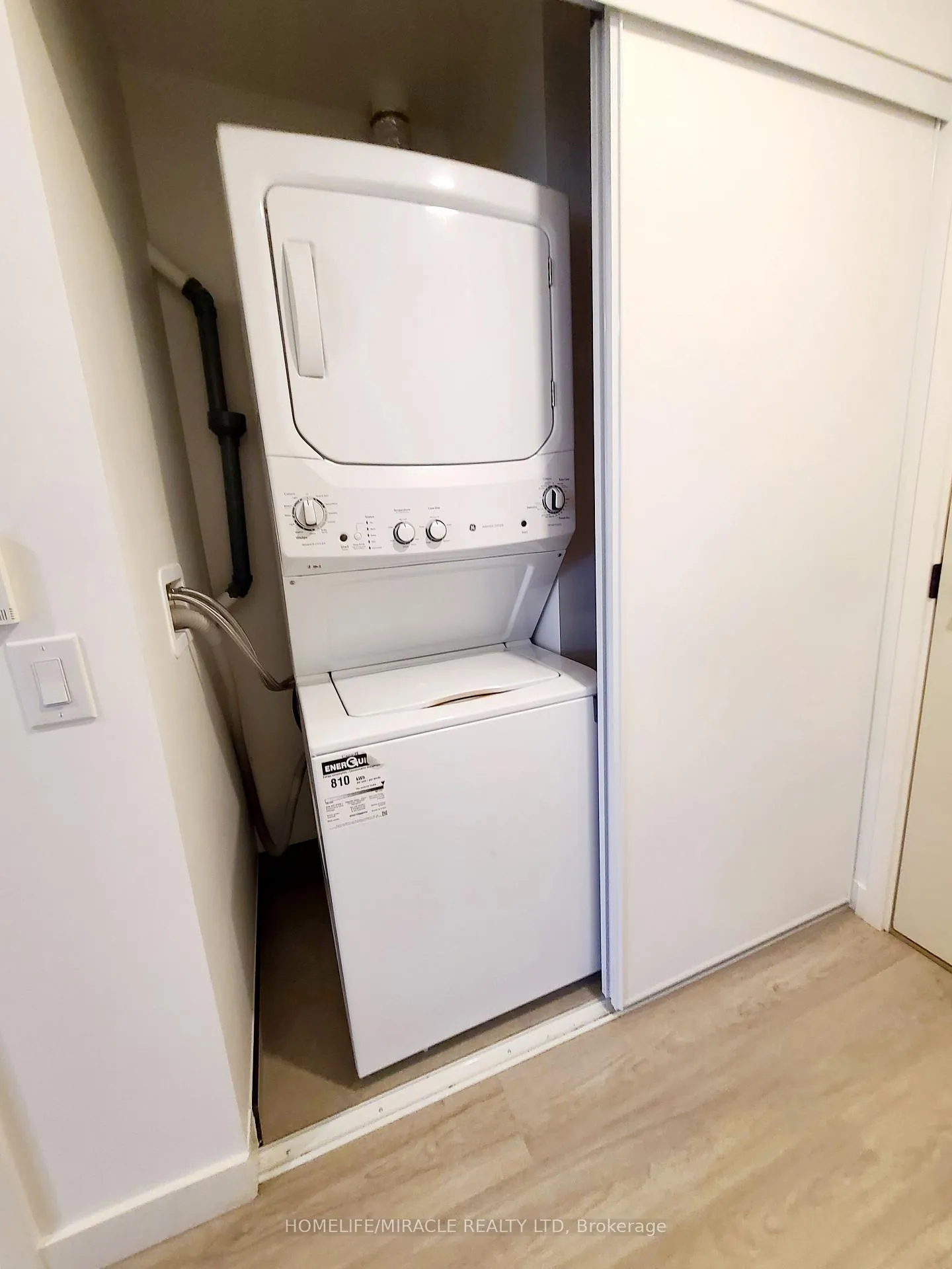 Photo 7 of Unit 325, 1050 Eastern Avenue, Toronto, The Beaches — HOMEH