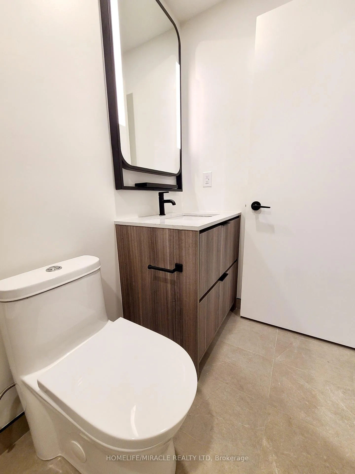 Photo 9 of Unit 325, 1050 Eastern Avenue, Toronto, The Beaches — HOMEH