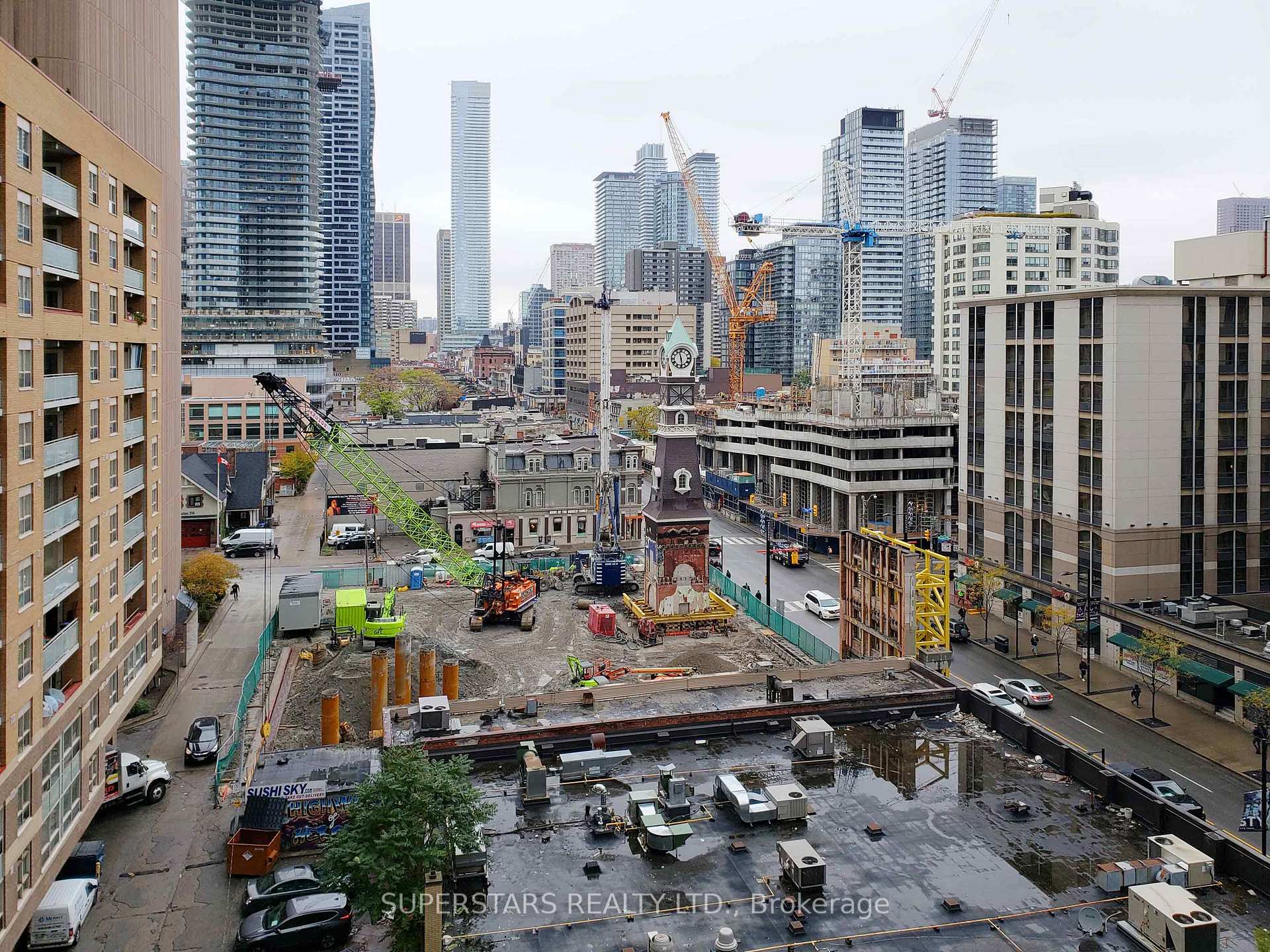 Photo 9 of Unit 903, 7 Grenville Street, Toronto, Bay Street Corridor — HOMEH