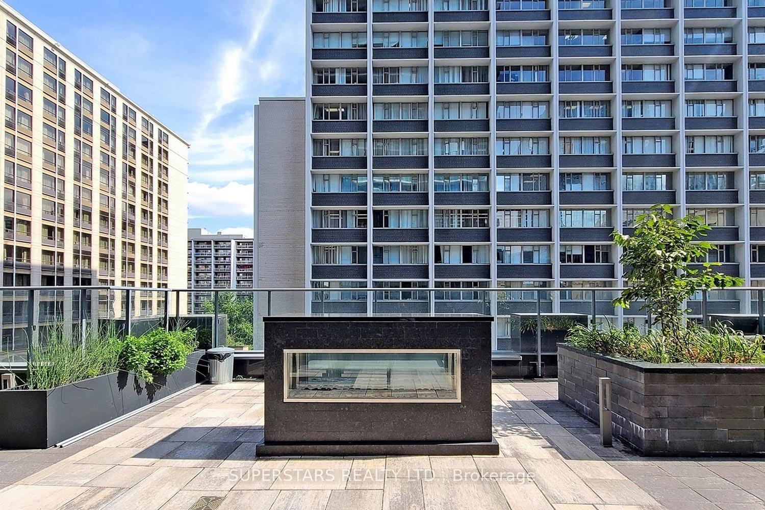 Photo 12 of Unit 903, 7 Grenville Street, Toronto, Bay Street Corridor — HOMEH