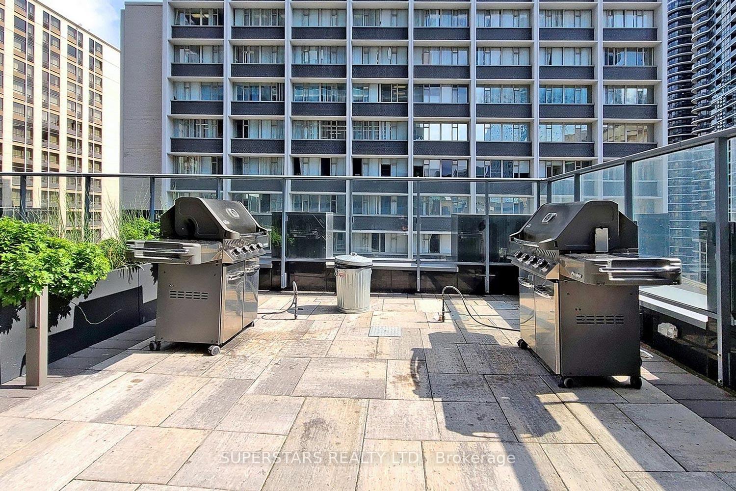 Photo 13 of Unit 903, 7 Grenville Street, Toronto, Bay Street Corridor — HOMEH