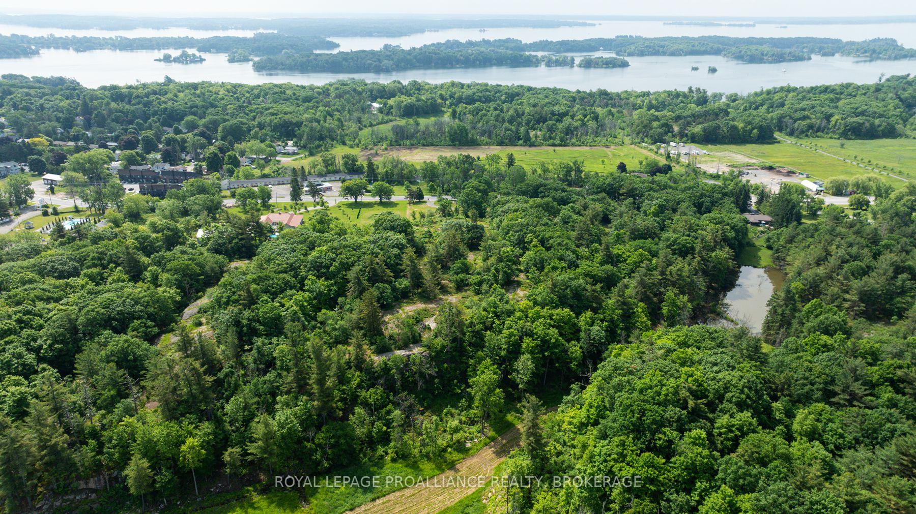 Photo 5 of 860 King Street W, Gananoque — HOMEH