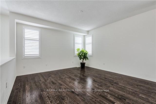 Photo 5 of 42 Raithby Crescent, Ajax, Northwest Ajax — HOMEH