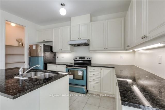 Photo 8 of 42 Raithby Crescent, Ajax, Northwest Ajax — HOMEH