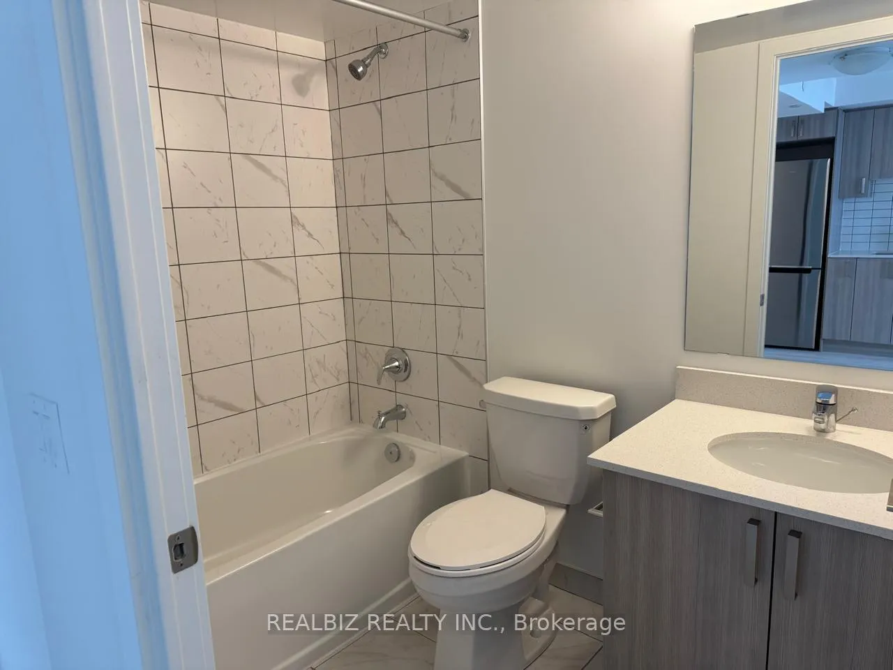 Photo 7 of Unit 1103, 1010 Sandy Beach Road, Pickering, Bay Ridges — HOMEH