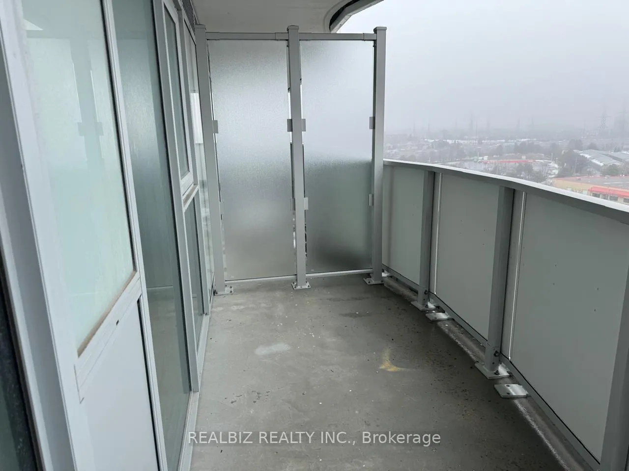 Photo 8 of Unit 1103, 1010 Sandy Beach Road, Pickering, Bay Ridges — HOMEH