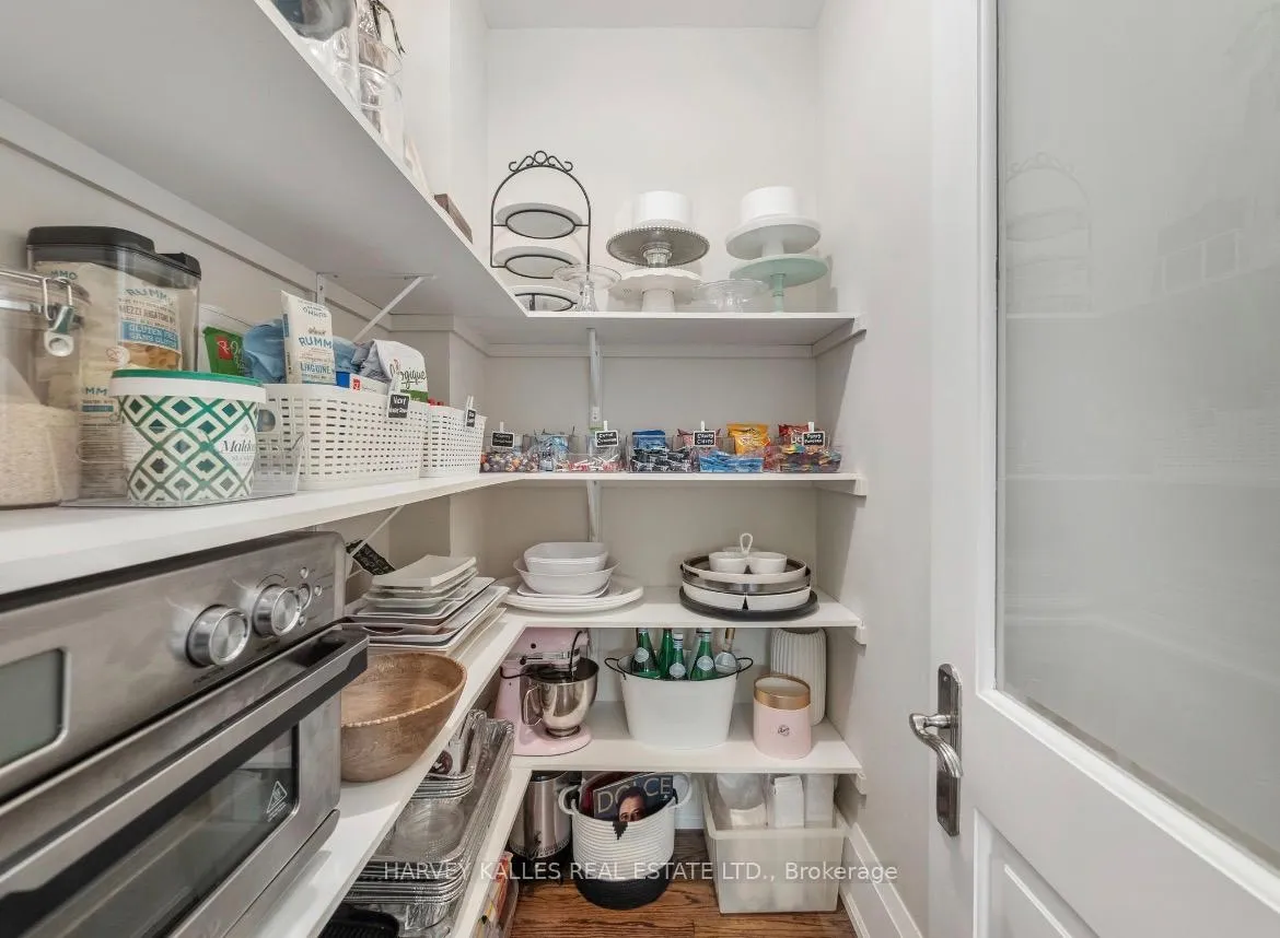 Photo 9 of 190 Carmichael Avenue, Toronto, Bedford Park-Nortown — HOMEH