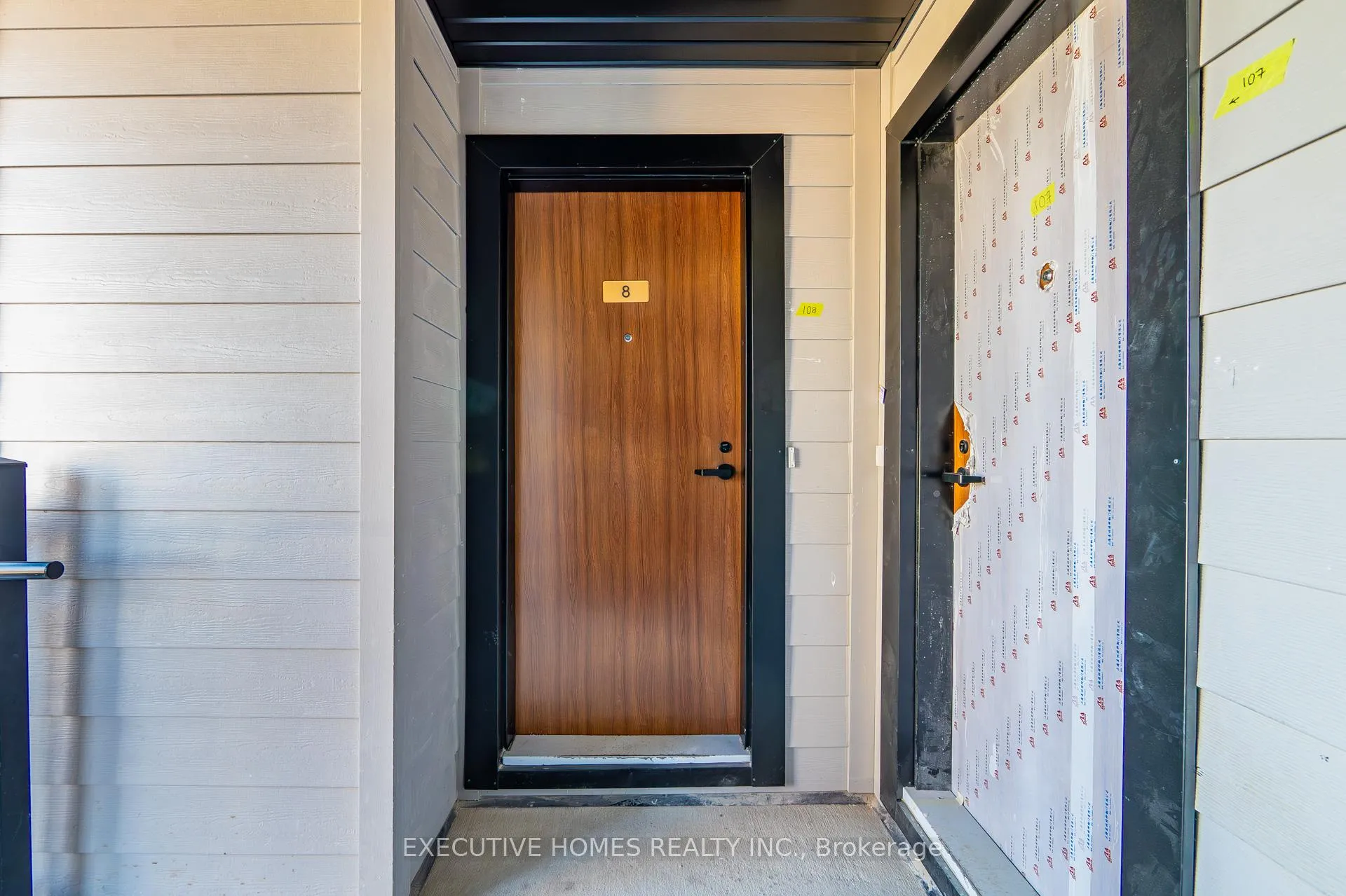Photo 7 of Unit 8, 3175 Denison Street, Markham, Middlefield — HOMEH