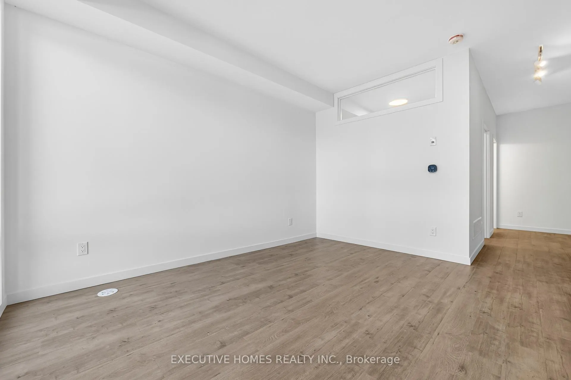 Photo 12 of Unit 8, 3175 Denison Street, Markham, Middlefield — HOMEH
