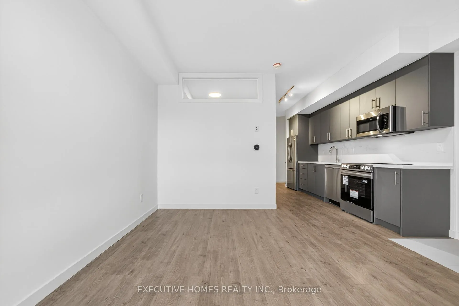 Photo 13 of Unit 8, 3175 Denison Street, Markham, Middlefield — HOMEH