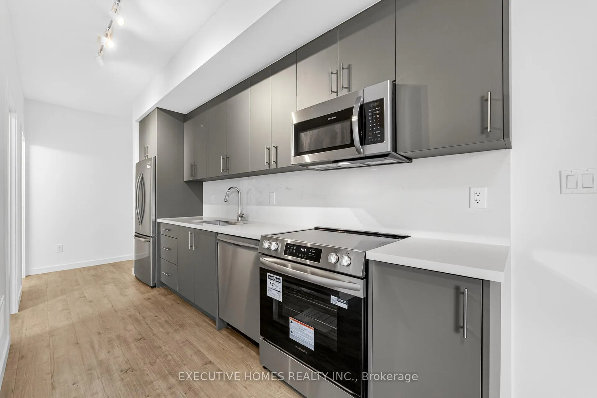 Photo 16 of Unit 8, 3175 Denison Street, Markham, Middlefield — HOMEH