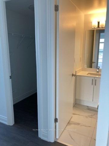 Photo 11 of Unit 1104, 550 North Service Road, Grimsby, Grimsby Beach — HOMEH