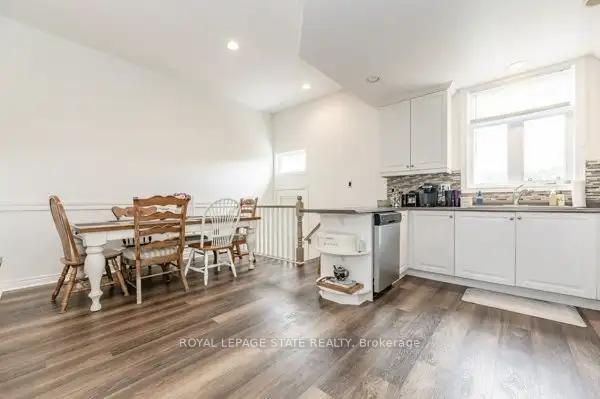 Photo 2 of Unit 18, 876 Golf Links Road, Hamilton, Ancaster — HOMEH