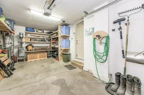 Photo 3 of Unit 18, 876 Golf Links Road, Hamilton, Ancaster — HOMEH
