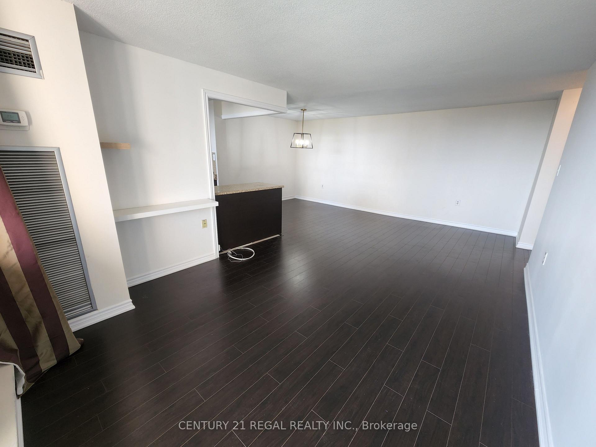Photo 2 of Unit 1510, 18 Knightsbridge Road, Brampton, Queen Street Corridor — HOMEH
