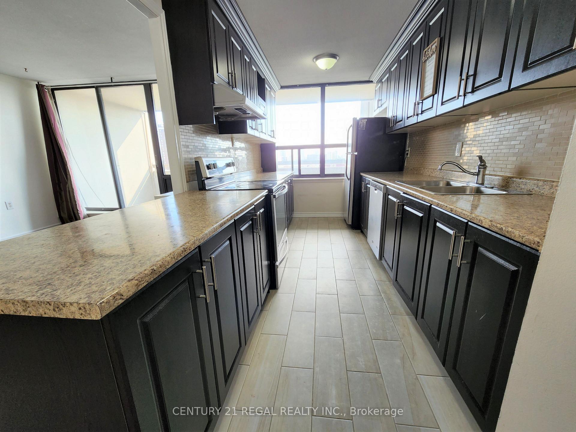 Photo 4 of Unit 1510, 18 Knightsbridge Road, Brampton, Queen Street Corridor — HOMEH