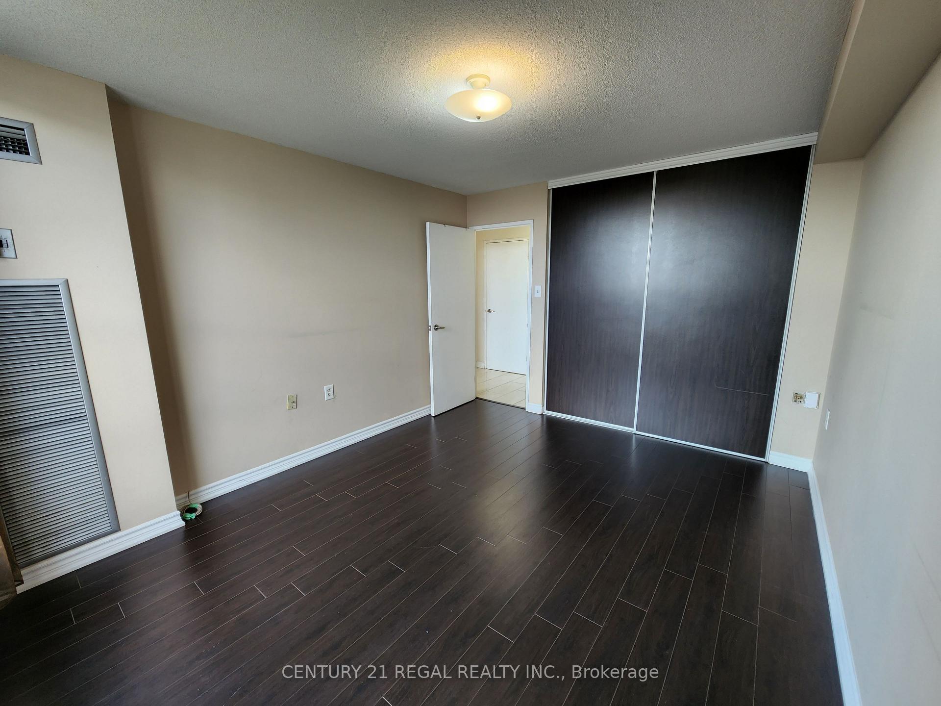 Photo 10 of Unit 1510, 18 Knightsbridge Road, Brampton, Queen Street Corridor — HOMEH