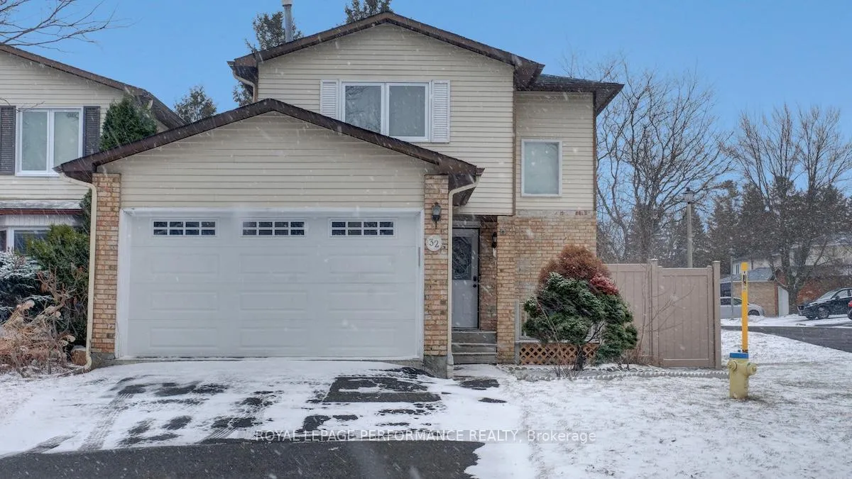 Photo 1 of 32 Brando Crescent, Ottawa, Hunt Club Park/Greenboro — HOMEH