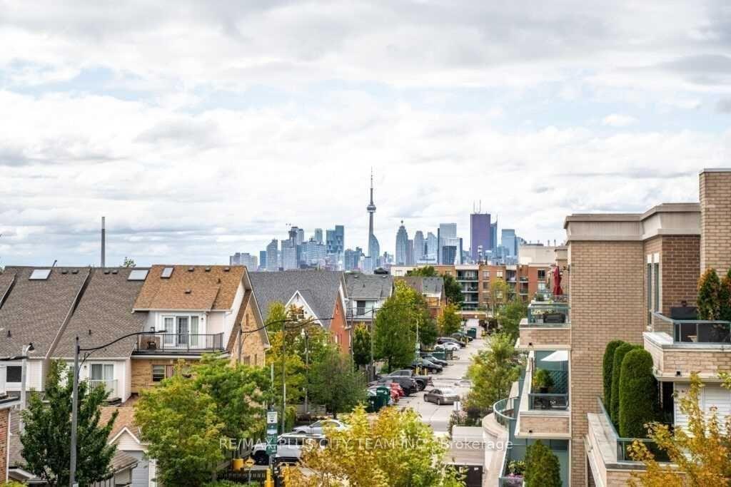 Photo 1 of Unit 503, 1863 Queen Street E, Toronto, The Beaches — HOMEH