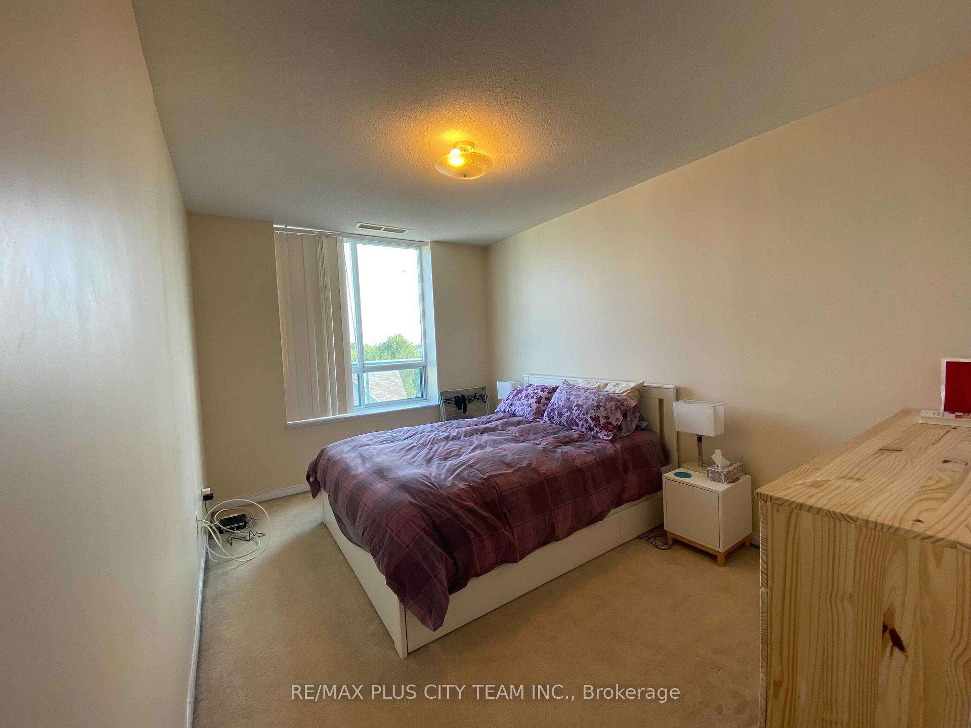 Photo 10 of Unit 503, 1863 Queen Street E, Toronto, The Beaches — HOMEH