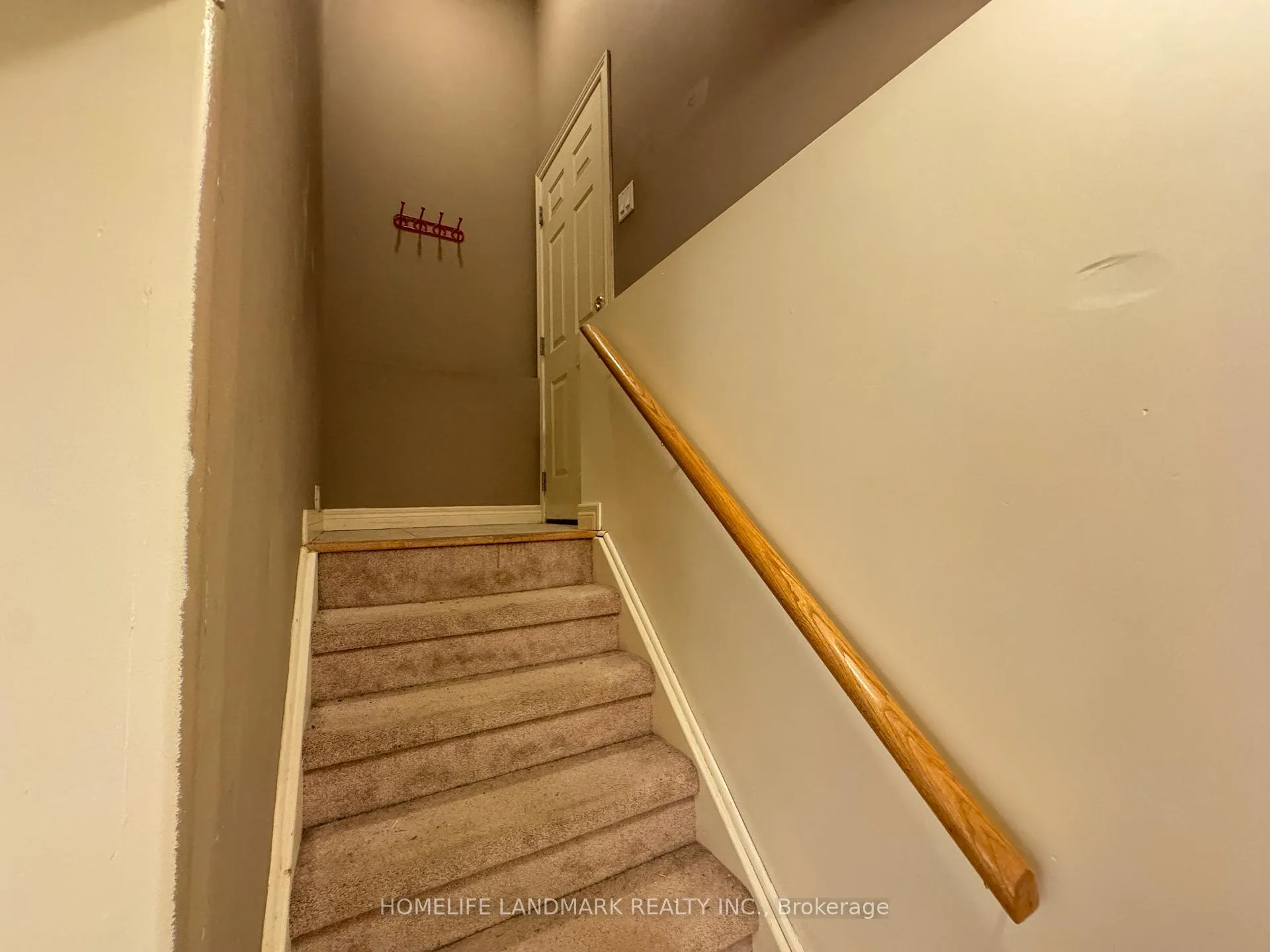 Photo 3 of Unit Lower, 23 Loon Avenue, Barrie, Painswick South — HOMEH