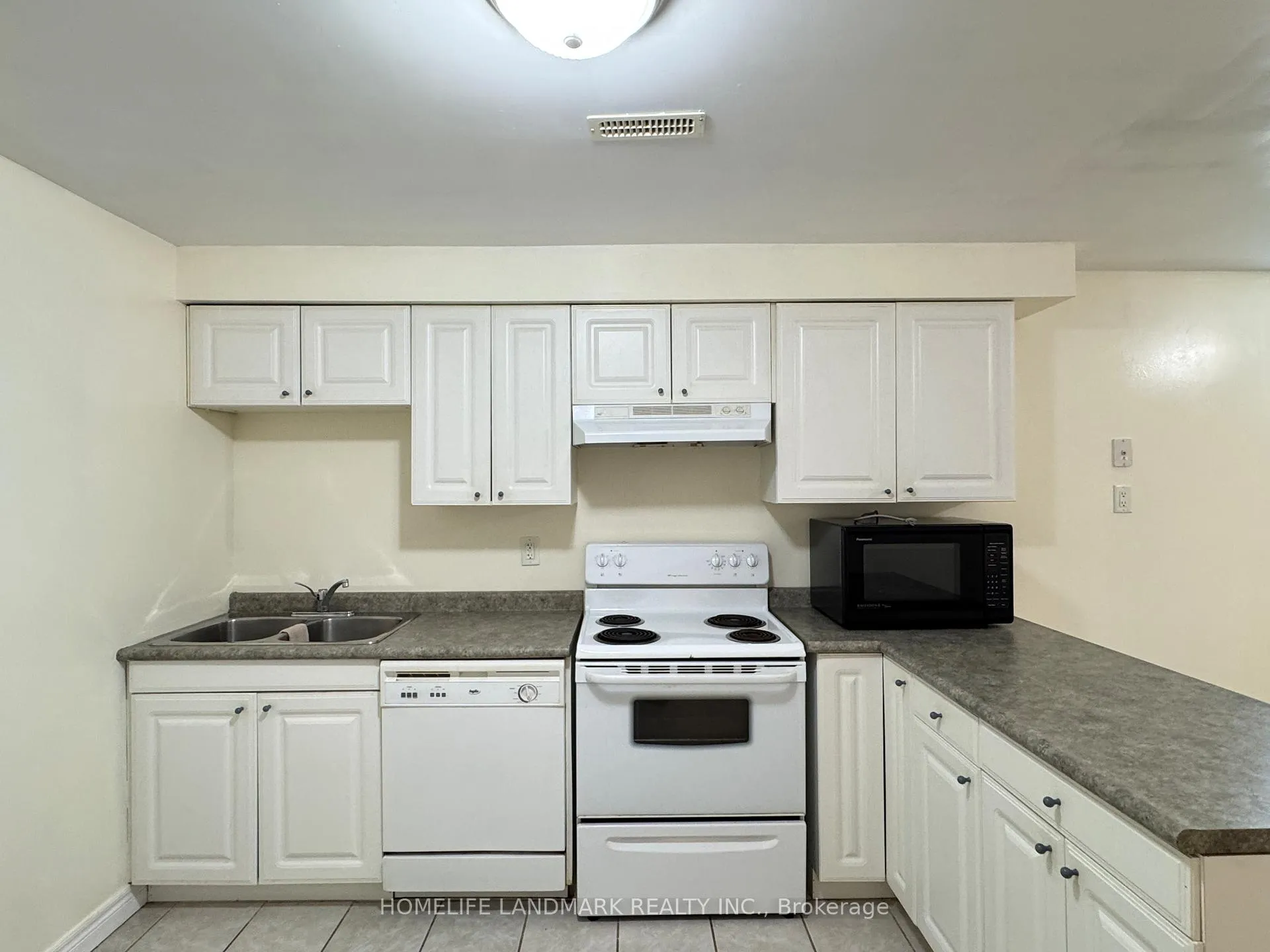 Photo 10 of Unit Lower, 23 Loon Avenue, Barrie, Painswick South — HOMEH
