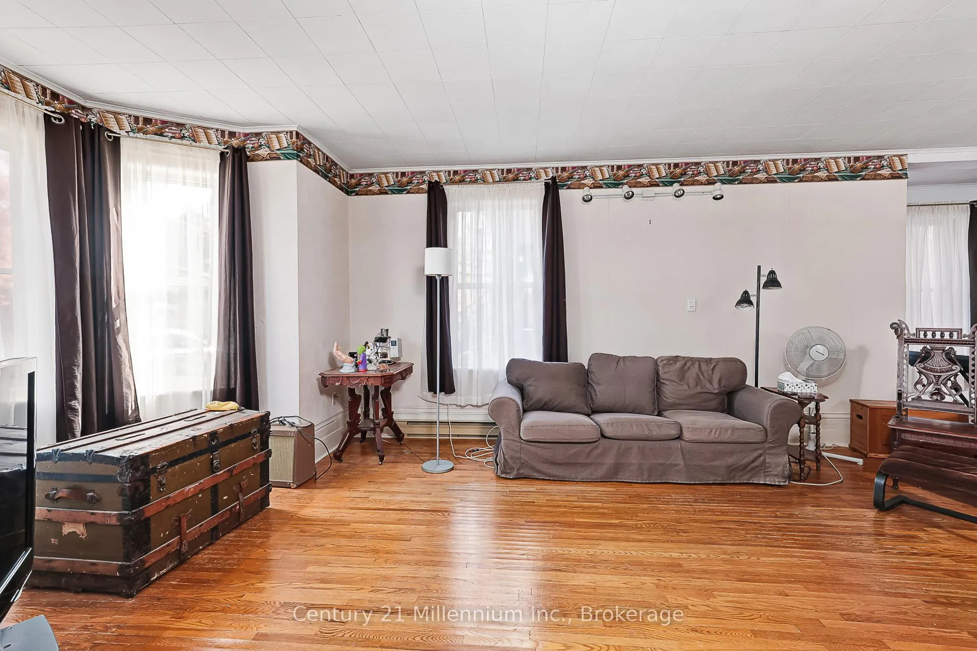 Photo 8 of 332 Ste Marie Street, Collingwood — HOMEH
